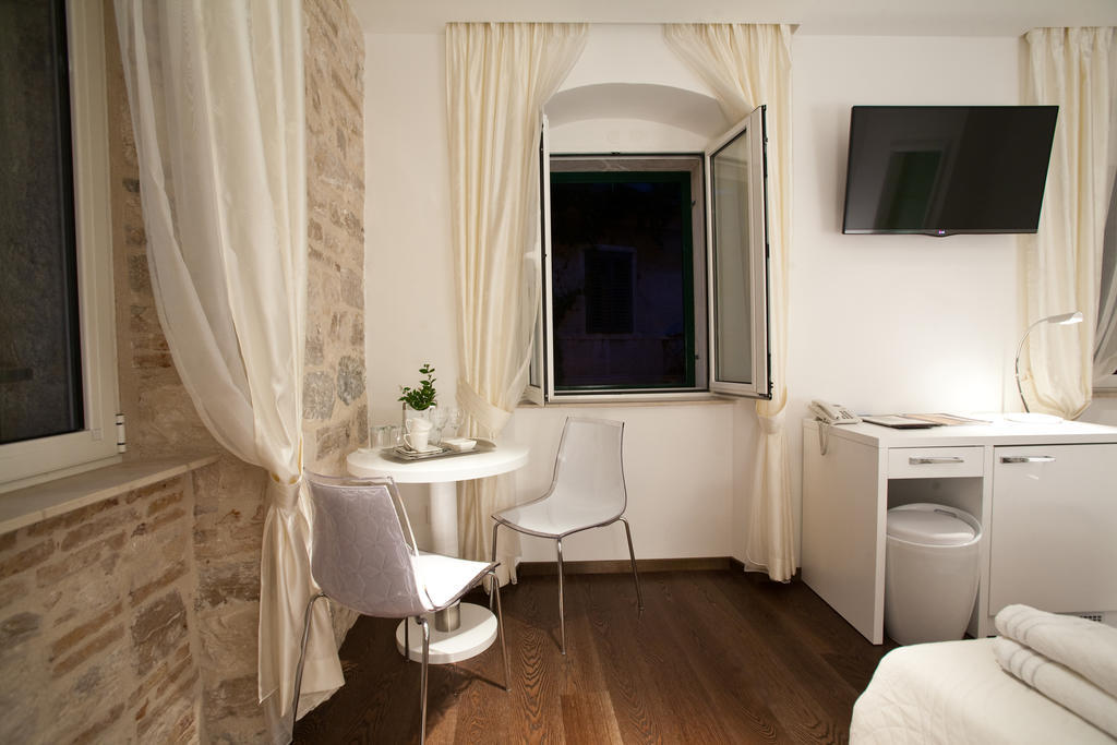 Speruna Luxury Inn Split Rum bild